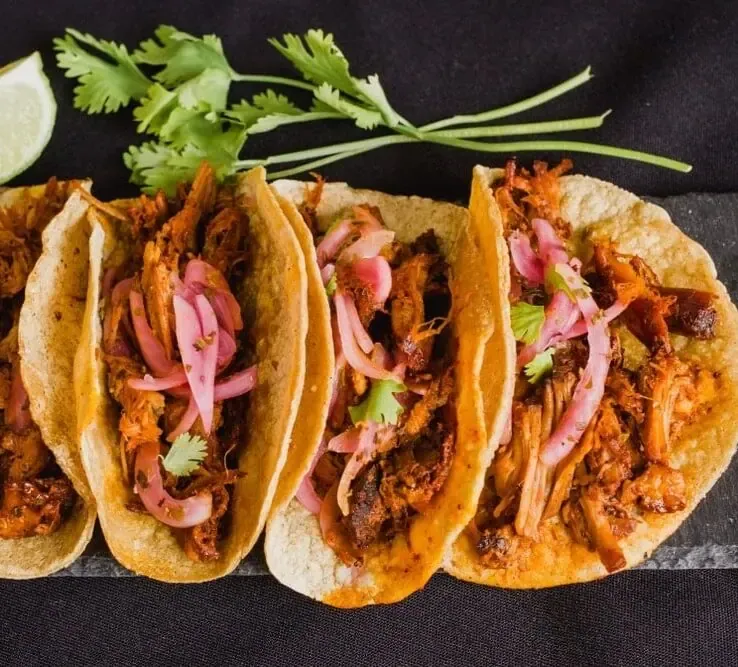 Tacos de cochinita pibil
